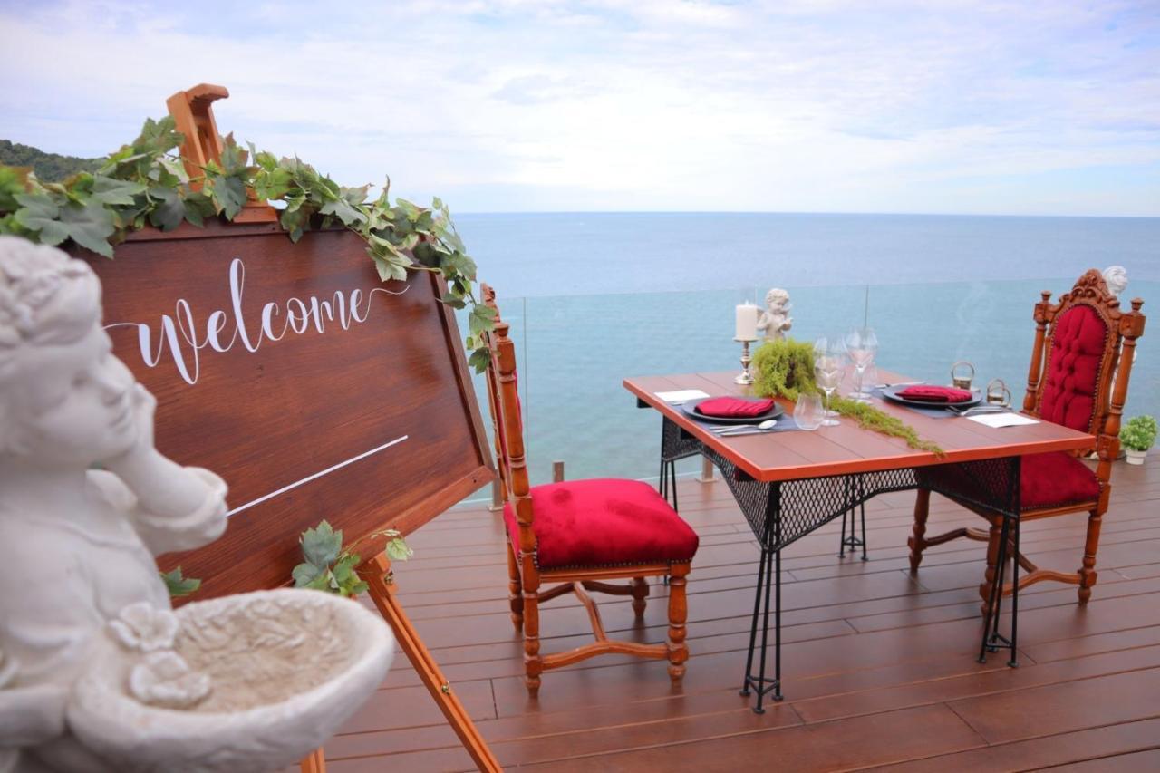 Skymoon (adults Only) รีสอร์ท หาดริ้น